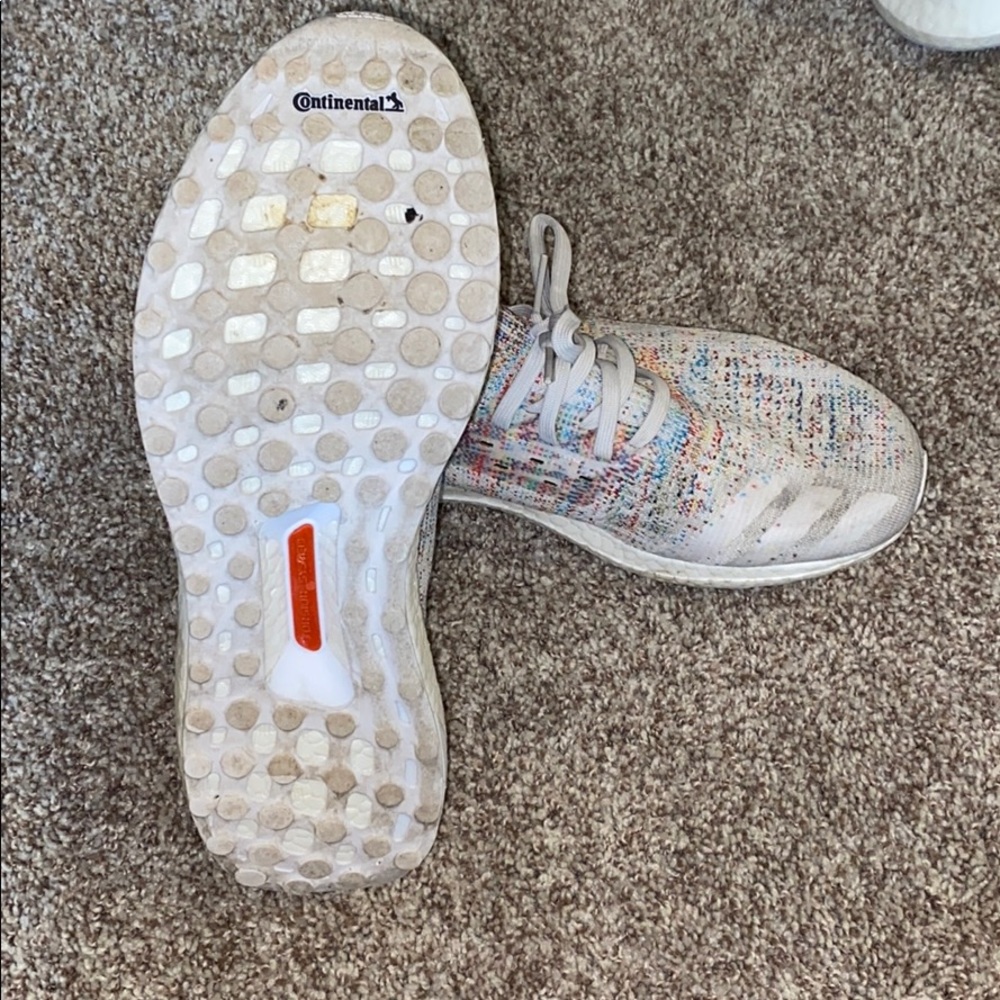 Adidas Ultra Boost Multicolor - Picture 2 of 3